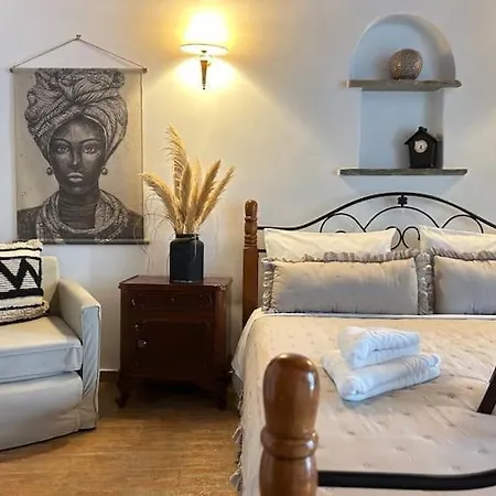 Paradise House In Village Mési